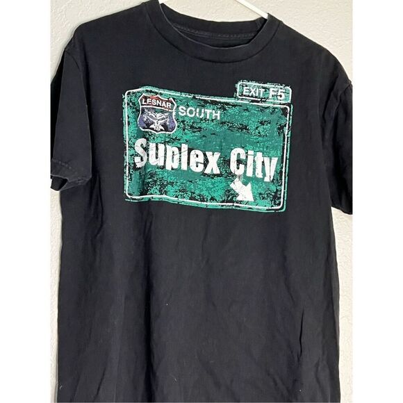 Brock Lesnar Suplex City Danger Ahead WWE Authentic Wear Black T-Shirt Size M - Picture 2 of 4